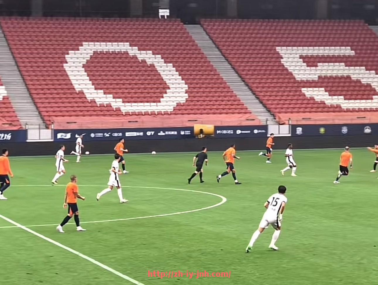 金年会体育-2025年世俱杯球员转会动态及其对球队阵容调整的影响