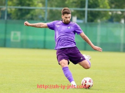 金年会体育-贾森加盟CBA天津队与足球话题